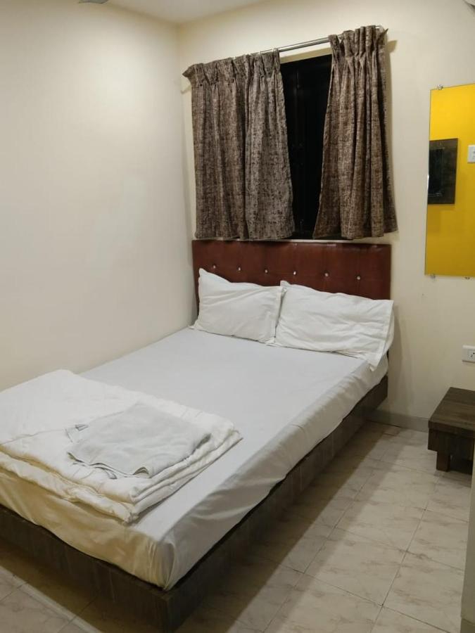 Sadguru Lodge Mumbai Exterior foto